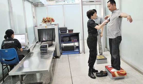 飛機上可以帶pos機么？